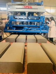 JF-QT7-20B4 Automatic multi-function curbstone block machine